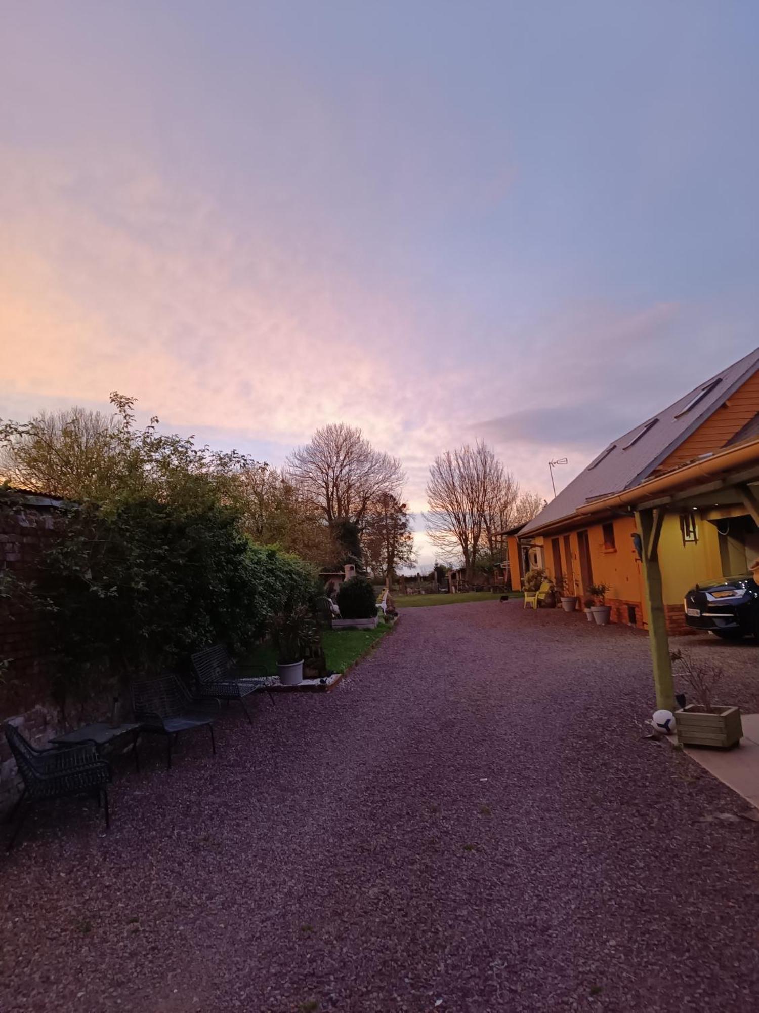 L'Ecurie Villa Meneslies Dış mekan fotoğraf